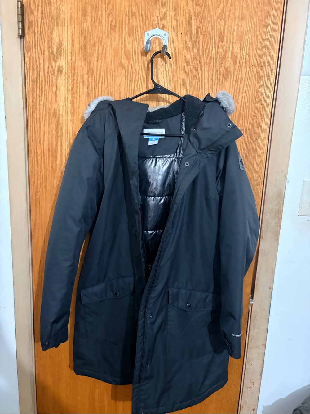 Columbia Black Insulated Hooded Puffer Coat with Faux-Fur Trim